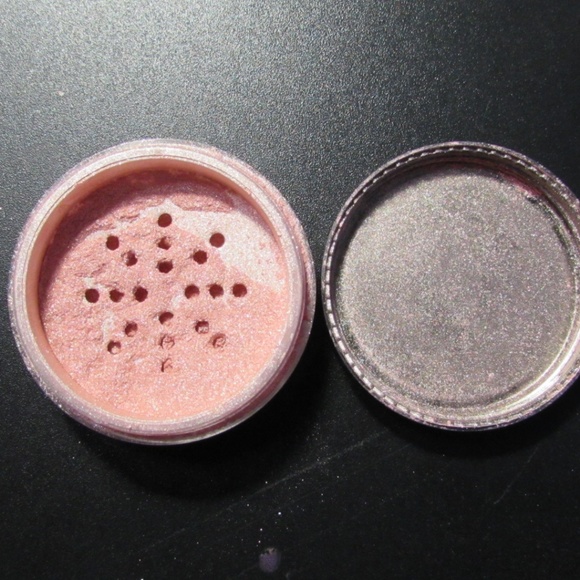 Medusa's Makeup Mineral Blush - Laser Beams - Picture 2 of 4